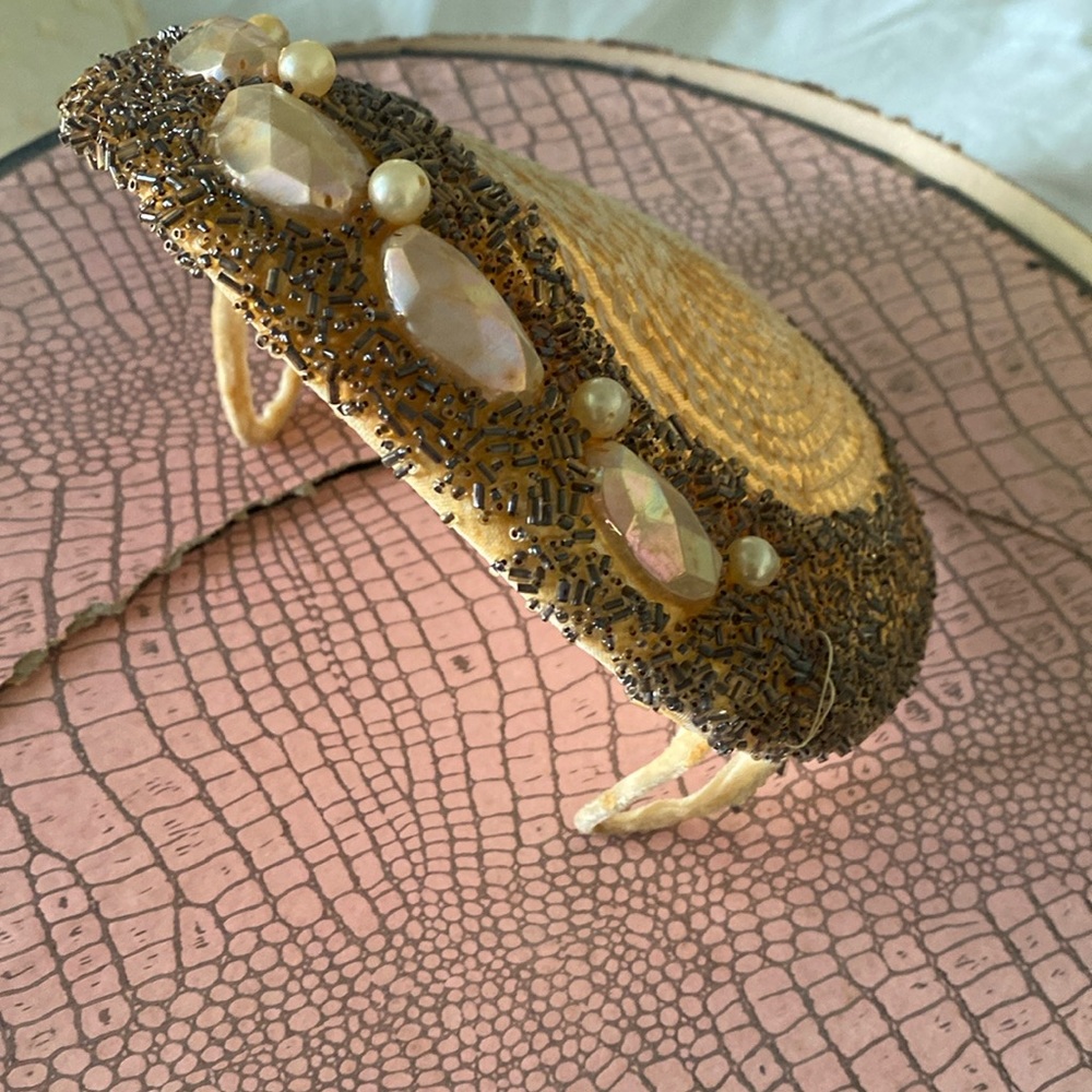 Vintage ladies beaded hat-  circa 1960’s.  A little discolored.  Good condition
